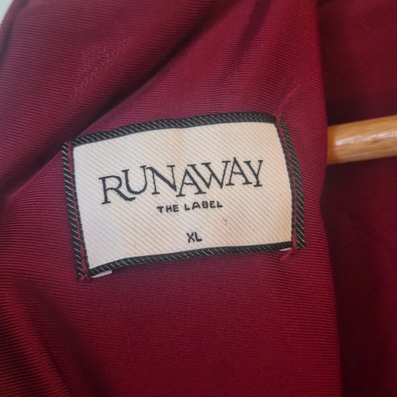 Runaway The Label Jordi Mini Dress in Giovana Red Rose Print - Size XL (10) - Picture 7 of 12